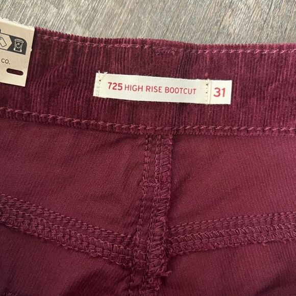 Levi's 725 High Rise Bootcut Corduroy Jeans in Windsor Wine- Size 31x32 - Picture 4 of 8